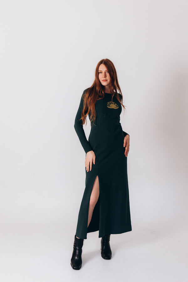 LONG DRESS WITH SLIT LOTUS