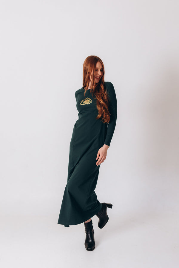 LONG DRESS WITH SLIT LOTUS