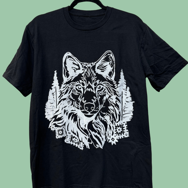 T-shirt with White Wolf Print