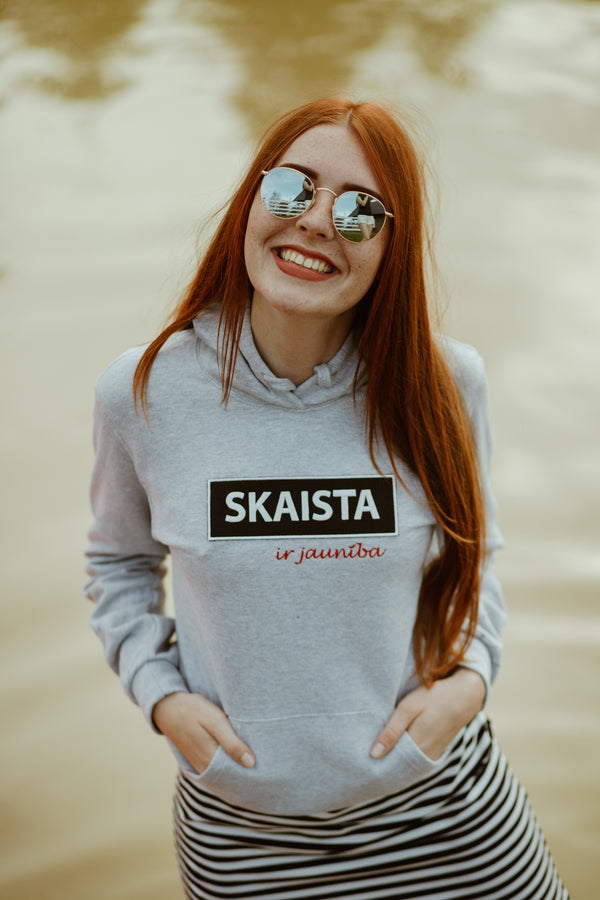 Hoodie SKAISTA ir Jaunība